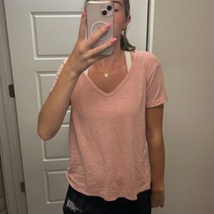 LIGHT PINK AMERICAN EAGLE SOFT & SEXY T SHIRT